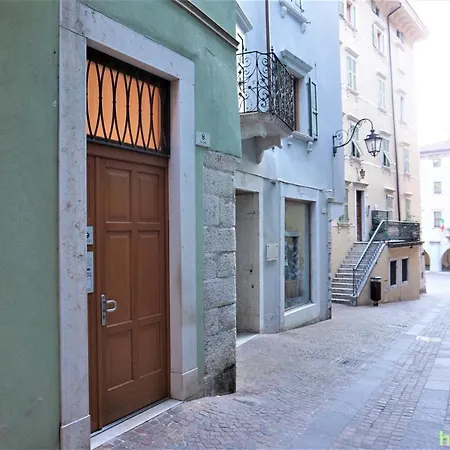 Garda Smile Apartment *